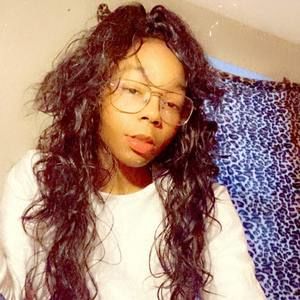 Meet your Posher, Dorcia